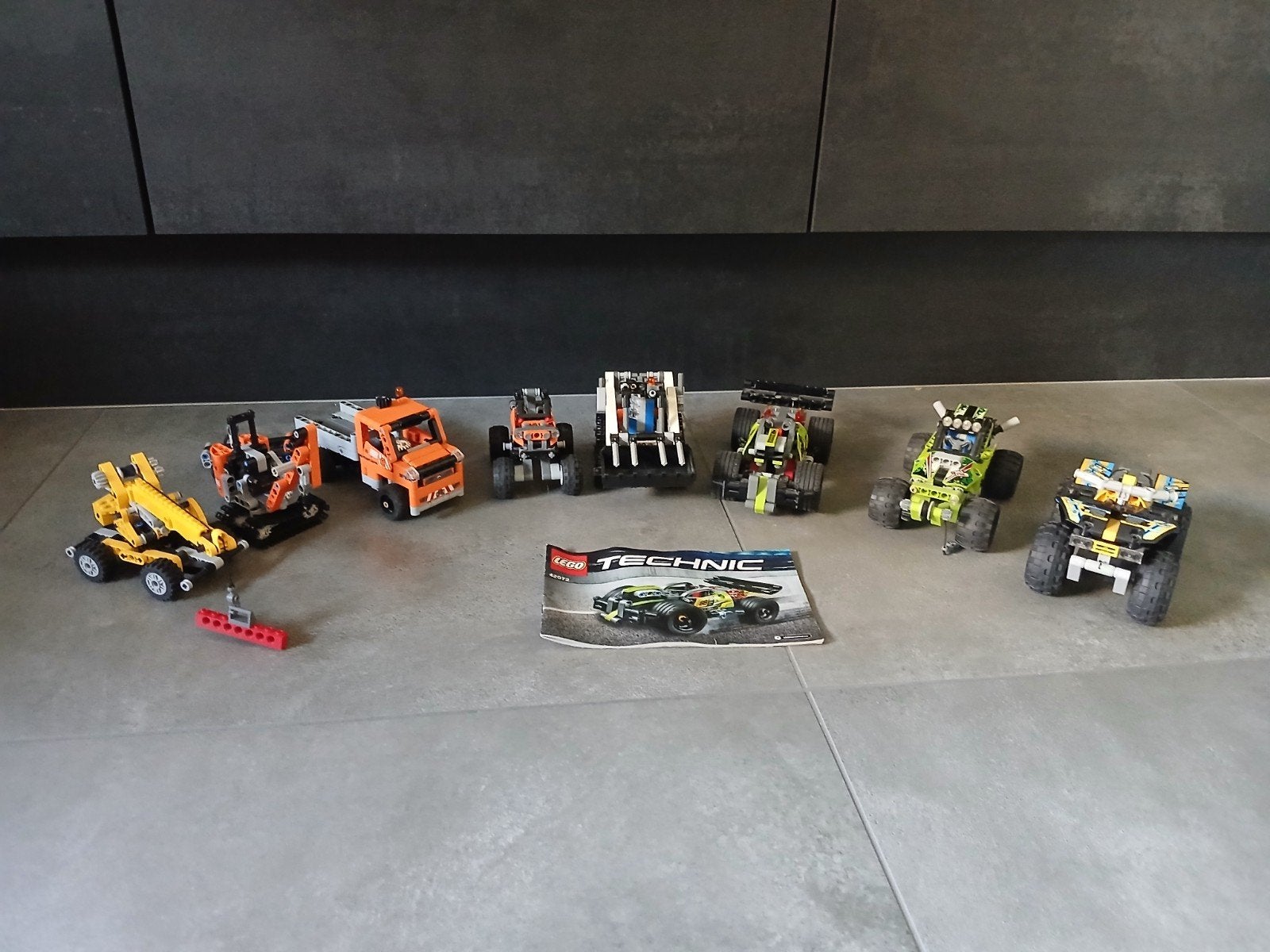 Div Lego technic voertuigen, Compleet, Lego, Ophalen of Verzenden, Zo goed als nieuw