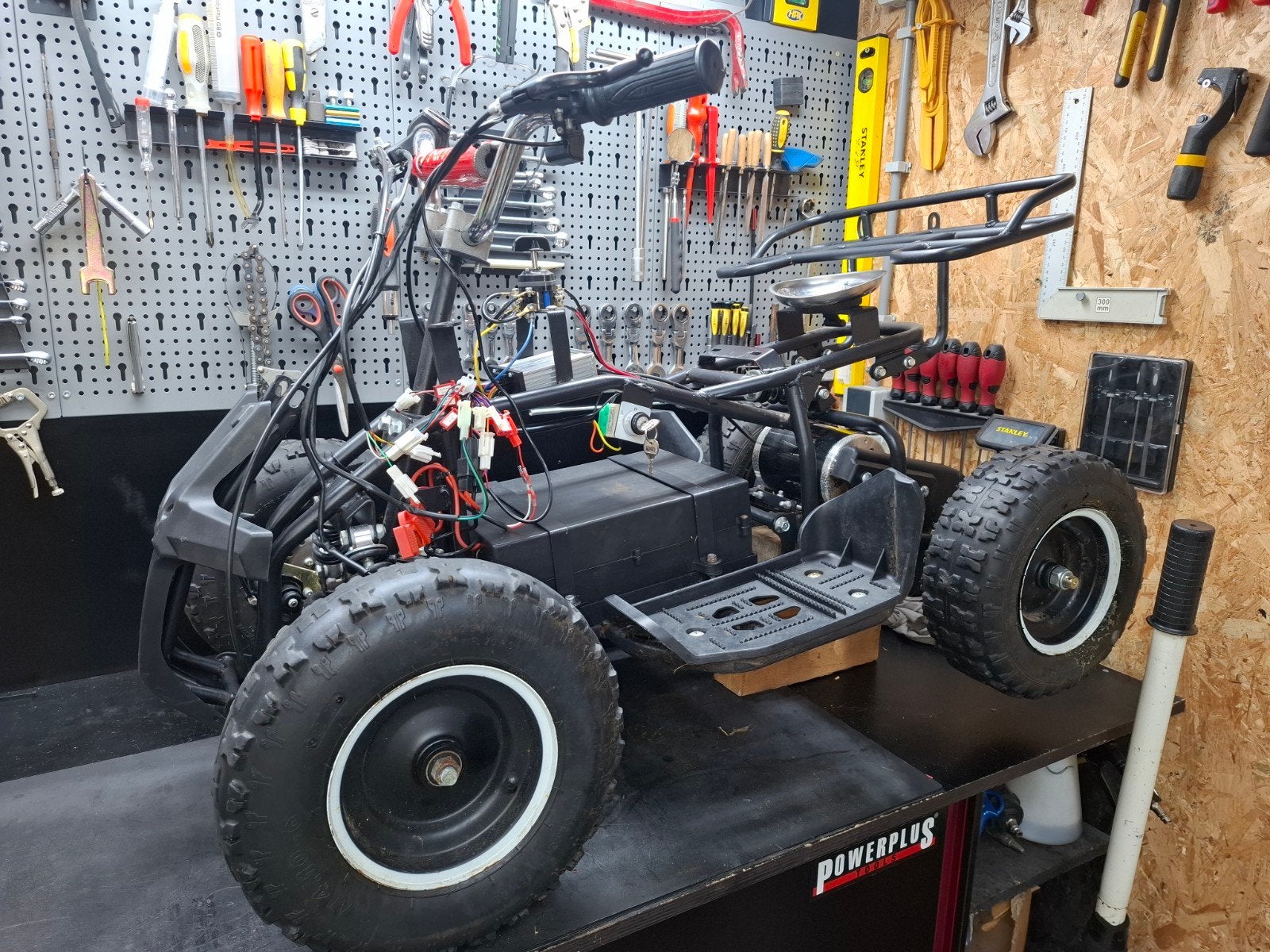 Kinderquad - Elektrisch (opknapper), Gebruikt
