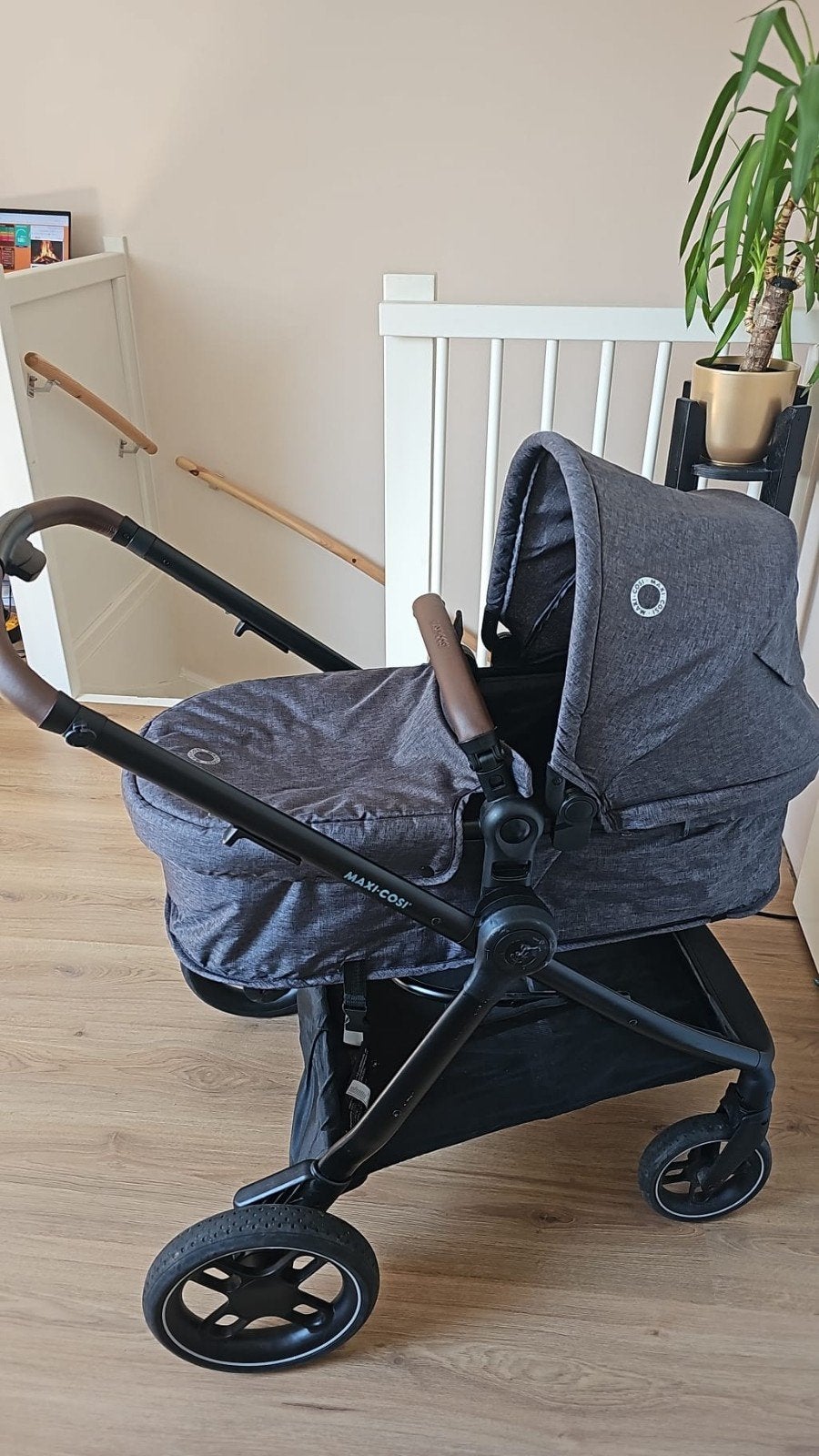 Maxi cosi Zelia 3 in 1 kinderwagen met bijpassende autobase, Gebruikt, Combiwagen, Met autostoeltje, Ophalen