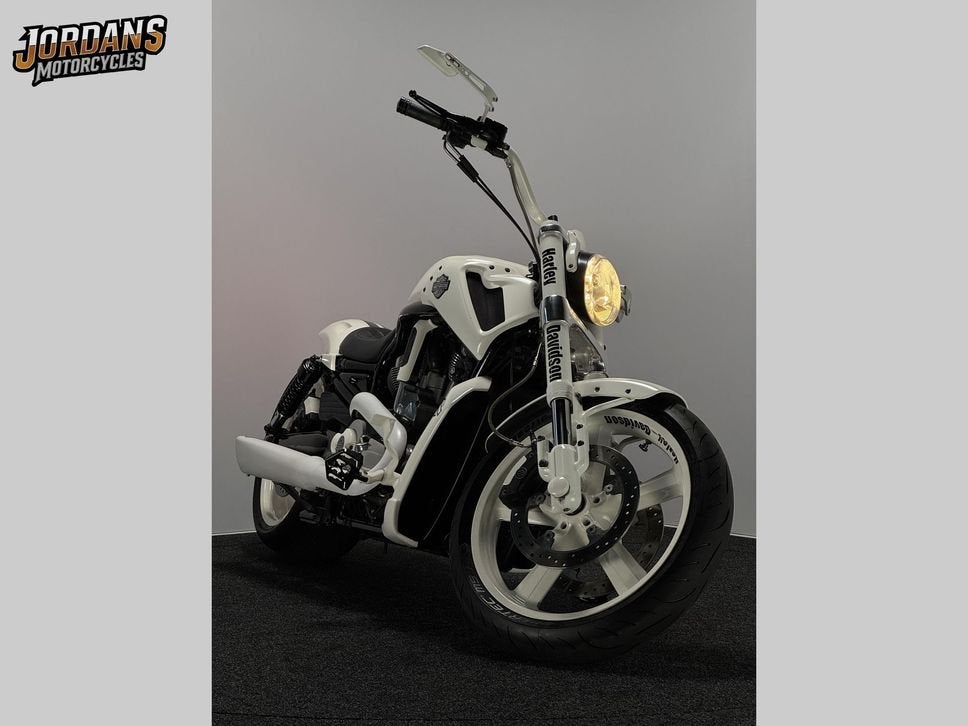 HARLEY-DAVIDSON V-ROD MUSCLE VRSCF CUSTOM V&H (bj 2010), Motoren, Motoren | Harley-Davidson, 2 cilinders, HARLEY-DAVIDSON, Chopper