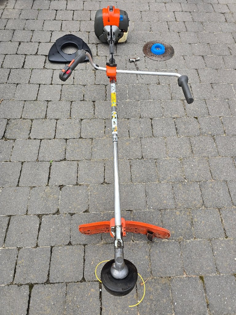 bosmaaier husqvarna 135R, Tuin en Terras, Ophalen, Benzine, Gebruikt, 30 tot 50 cm