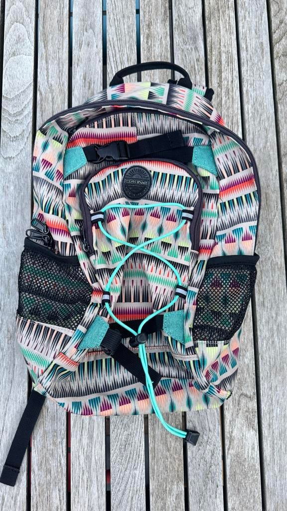 Dakine Rugzak 2, 25 tot 40 cm, Ophalen of Verzenden, Zo goed als nieuw, Overige merken