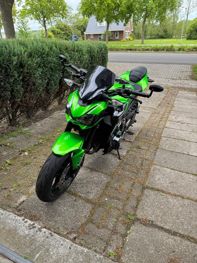 Kawasaki Z900 met veel extra’s, Motoren, Motoren | Kawasaki, Particulier, Naked bike, meer dan 35 kW, 4 cilinders, Ophalen