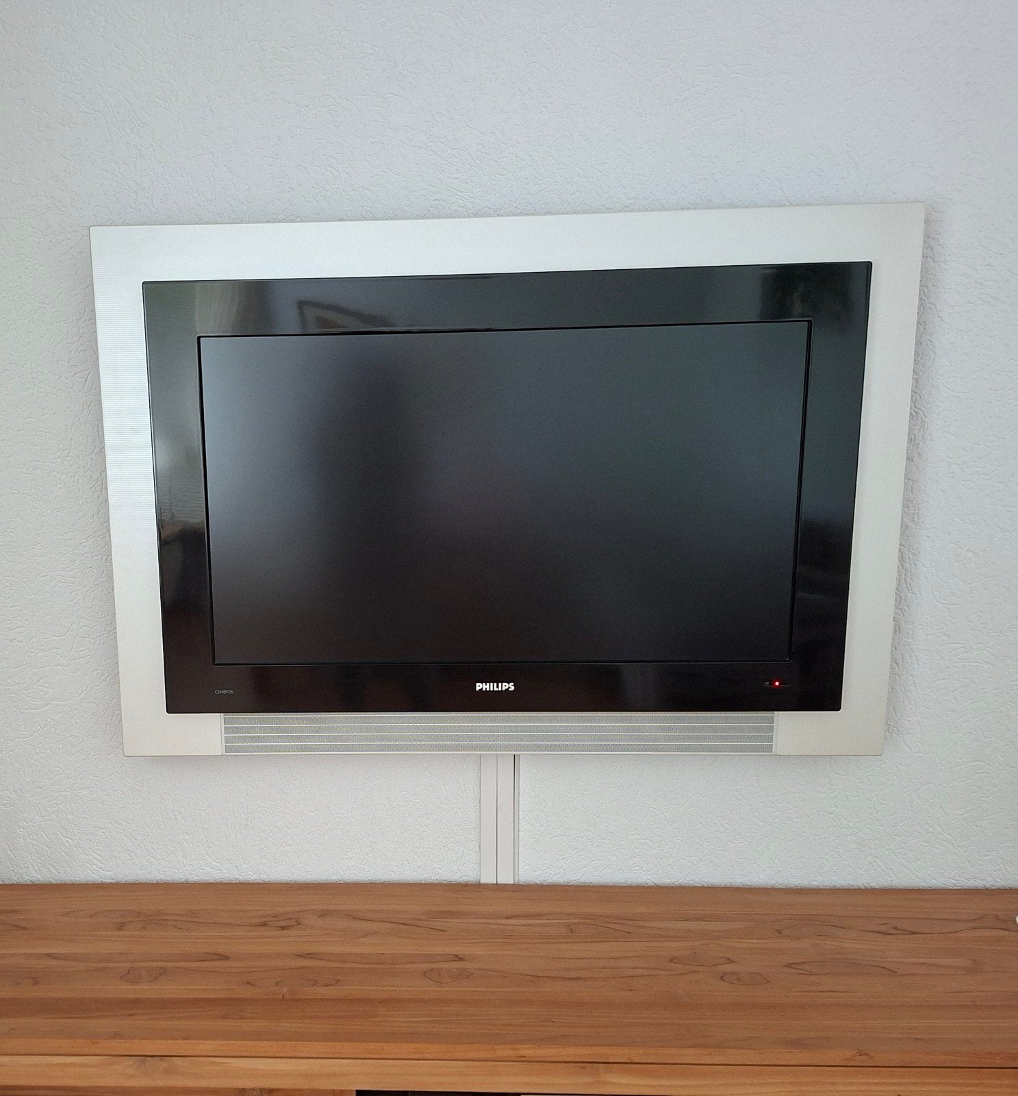 PHILIPS LCD AMBILIGHT KLEUREN TV+OPHANGING+STANDAARD 42 inch, Ophalen, Philips, Gebruikt, 50 Hz