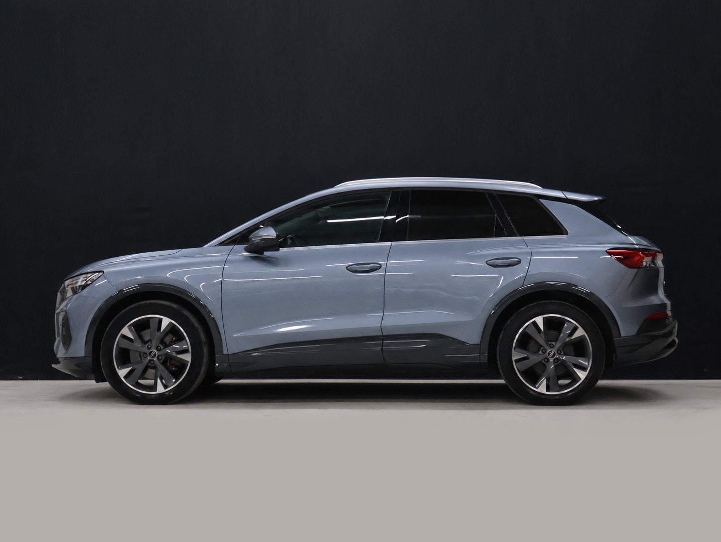 Foto 3 van Audi Q4 e-tron 40 Launch edition Advanced 77 kWh [SOH 92%, S