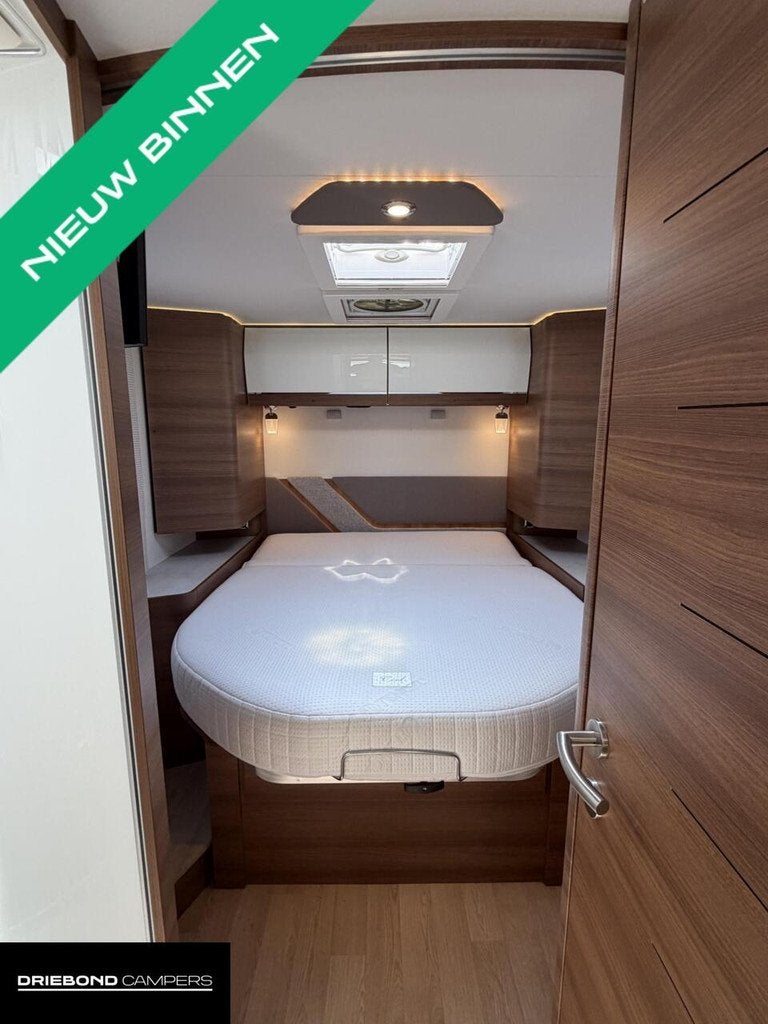 Rapido 686F Ultimate Line Automaat EP Level Lpg Lithium Omvo, Caravans en Kamperen, Campers, Automaat, Omvormer, Airbags, 7 tot 8 meter