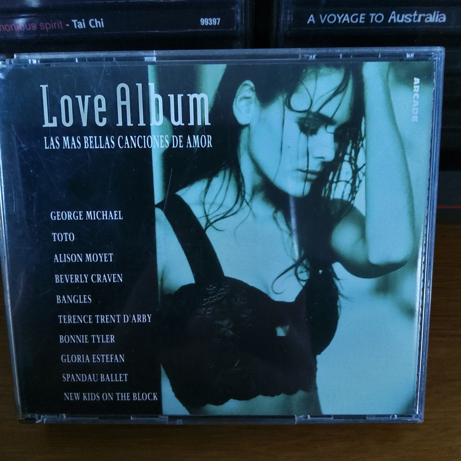 Love Album - Las Mas Bellas Canciones De Amor CD, Gebruikt, Pop, Ophalen of Verzenden, Inclusief boekje