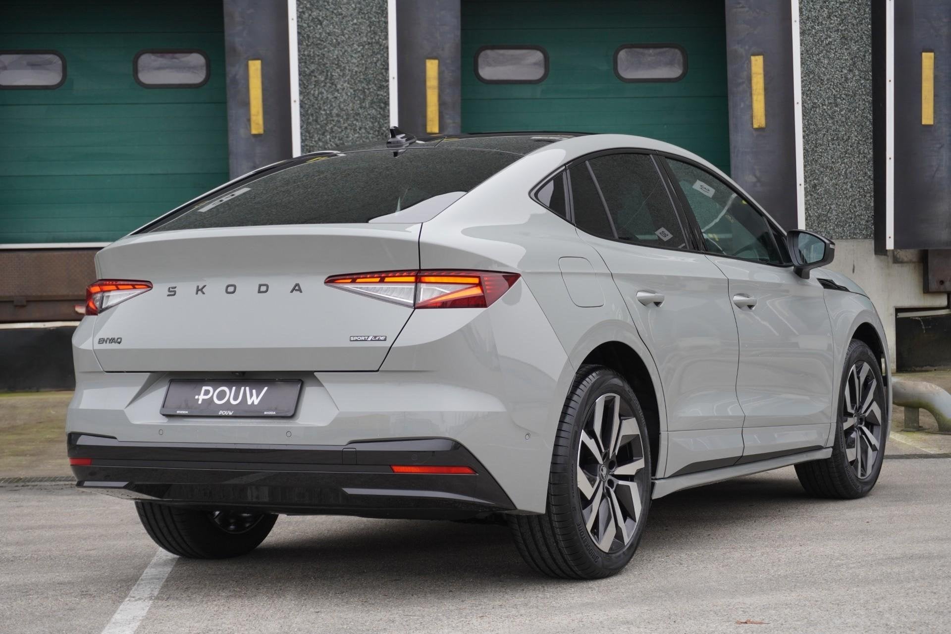 Skoda Enyaq Coupé 286pk 85 Sportline | Trekhaak Wegklapbaar, Auto's, Skoda, Automaat, 12 maanden, 82 kWh, 286 pk