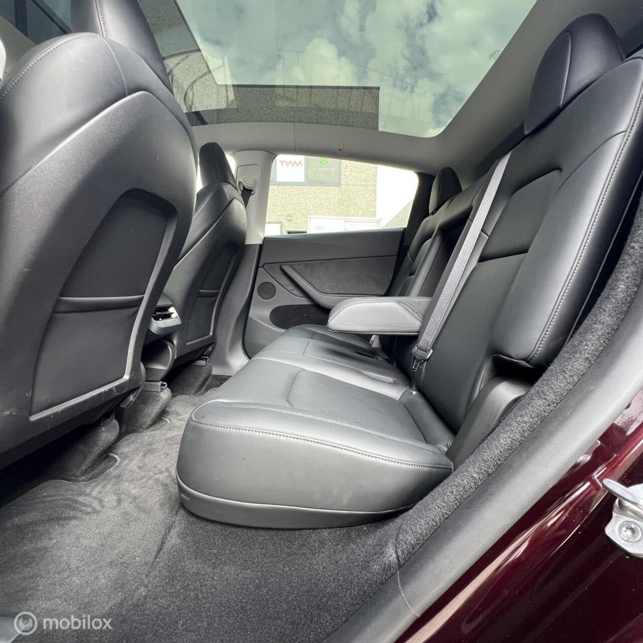 Foto 10 van Tesla Model Y Long Range AWD + MMX PACK + IAP + SOH 93.7%