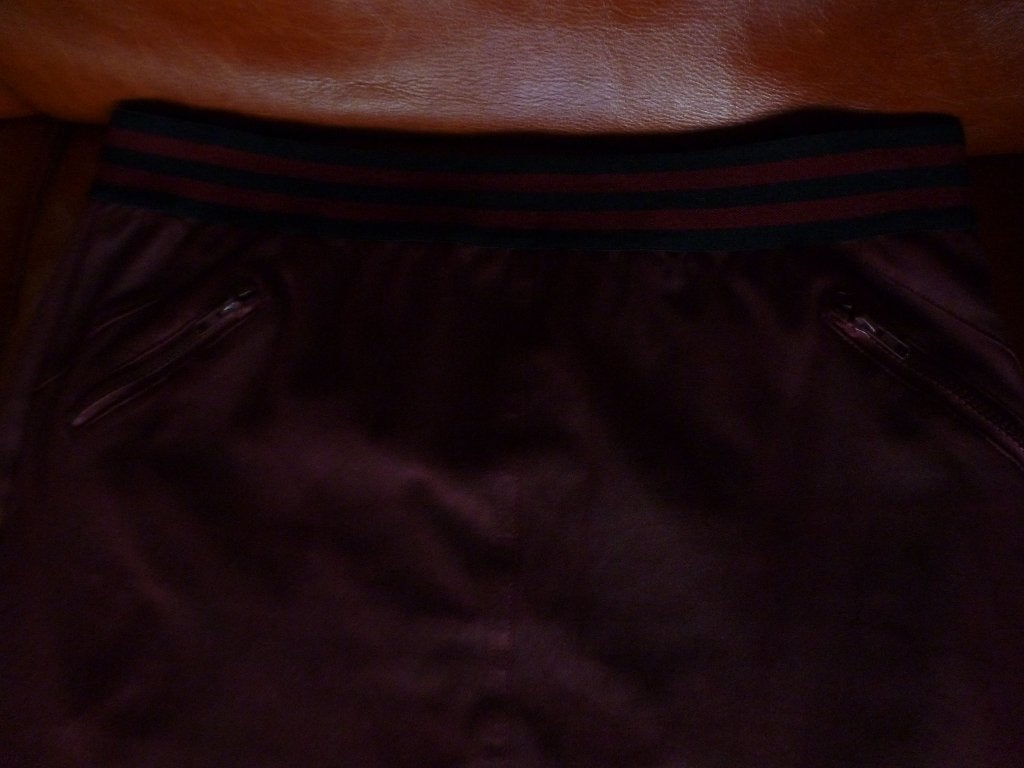 nieuw IMITATIE LEER burgundy NORAH rok 44 -GRATIS zend, Kleding | Dames, Overige kleuren, Verzenden, Maat 42/44 (L), Nieuw