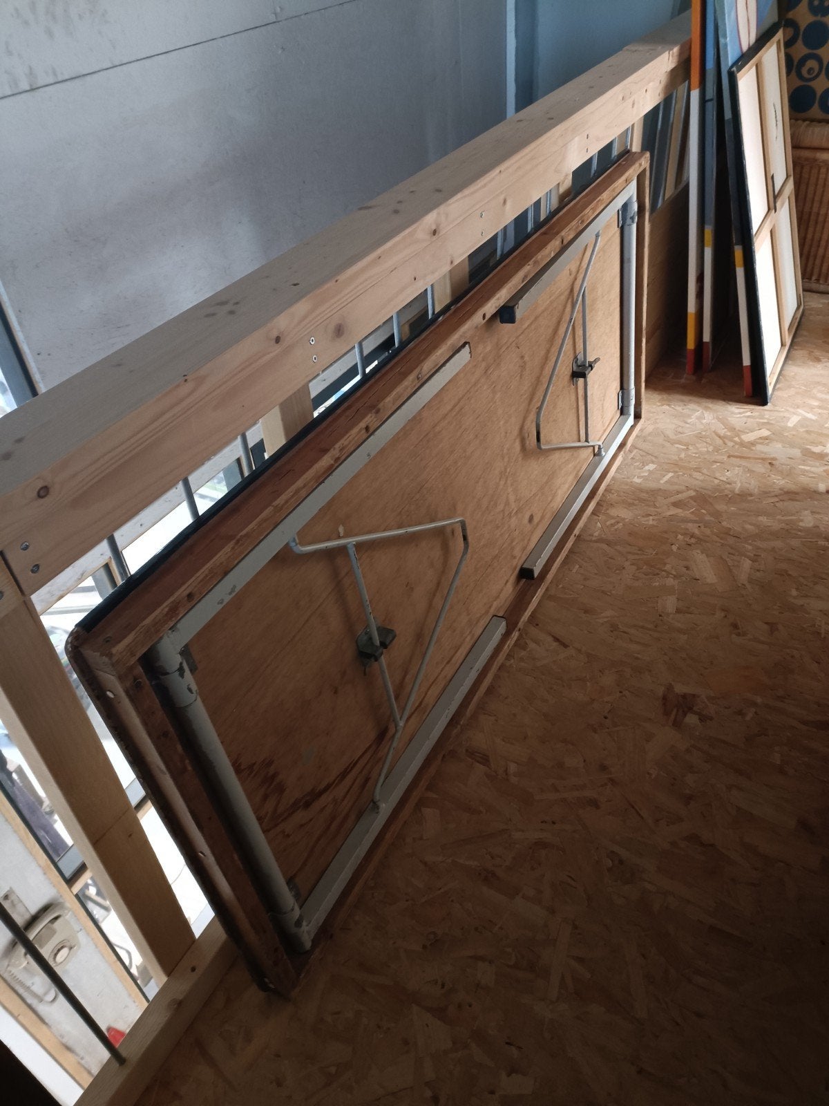 Houten klaptafel met metalen poten, Ophalen, Gebruikt, 75 cm of meer, 60 cm of meer