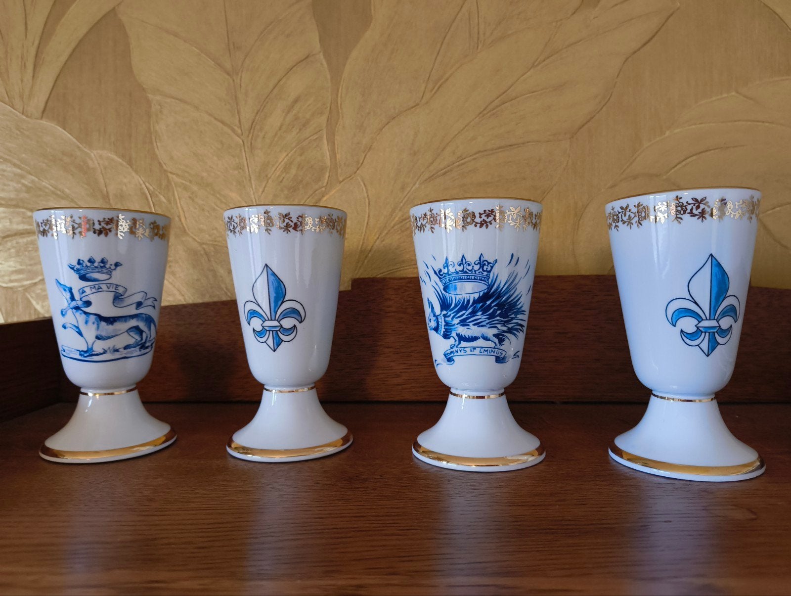 Vintage / brocante Franse bekers,  kitsch met gouden rand, Ophalen of Verzenden