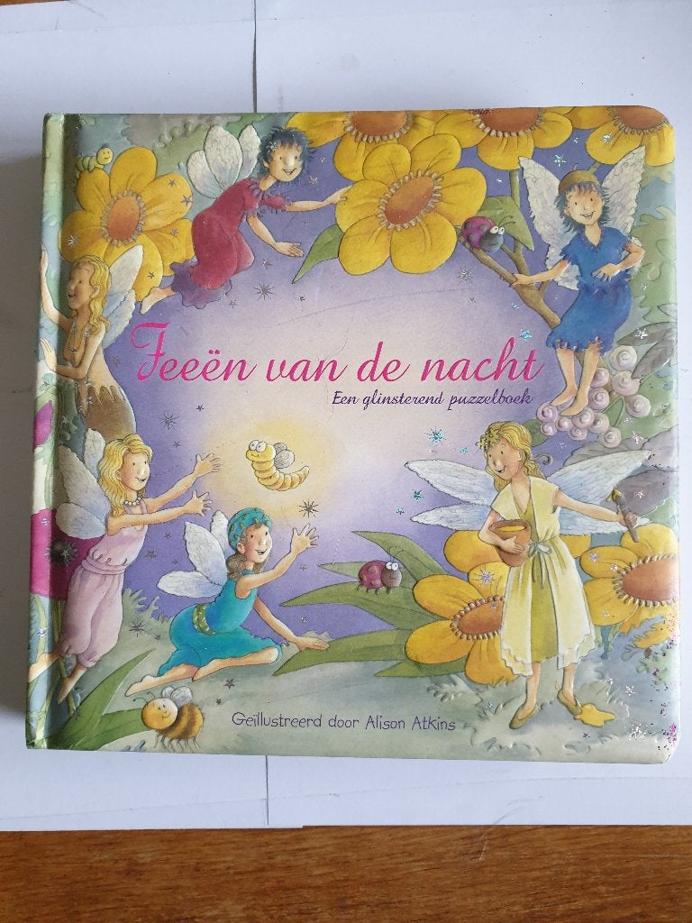 4859 feeen van de nacht - een glinsterend puzzelboek, Boeken, Verzenden, Fictie algemeen
