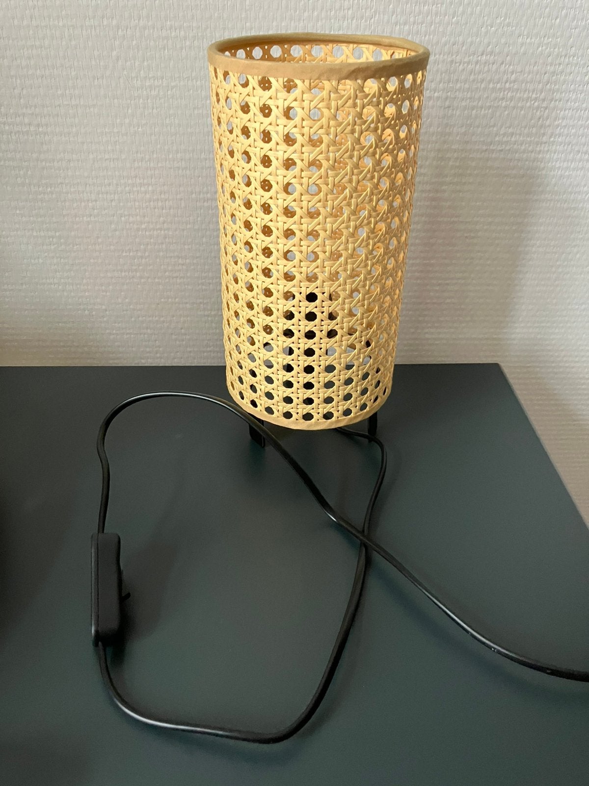 Ikea Saxhyttan tafellamp Nieuw in verpakking, Huis en Inrichting, Lampen | Tafellampen, Ophalen, Overige materialen, Nieuw, Minder dan 50 cm