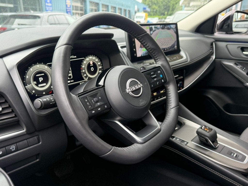 Nissan QASHQAI 1.3 MHEV X N-CONNECTA AUTOMAAT AIRCO NAVI WID, Auto's, Automaat, Gebruikt, Huisgarantie, 4 cilinders