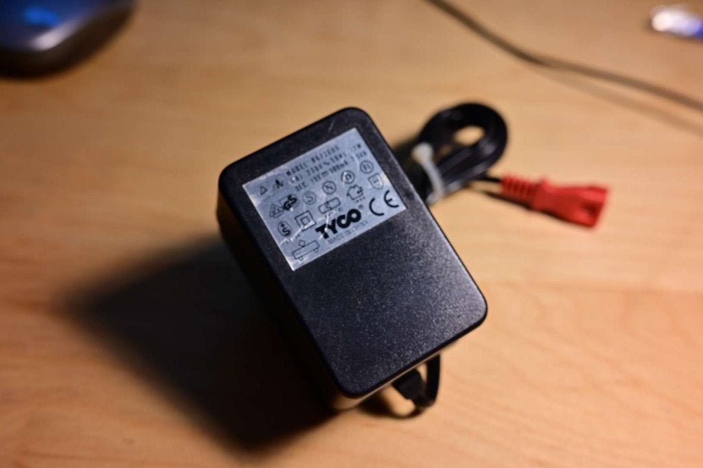 Degelijke Voeding 15 Volt DC  500mA incl kabel., Ophalen of Verzenden, Zo goed als nieuw