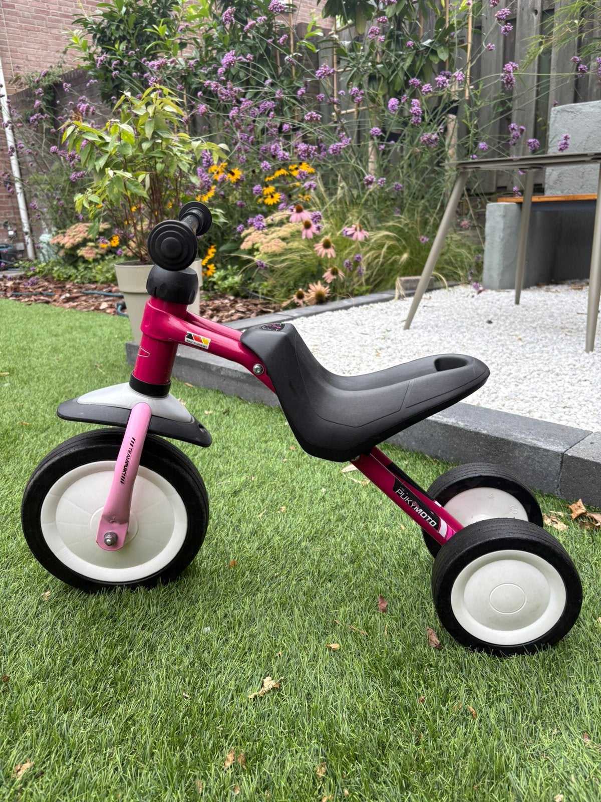 Puky PUKYmoto loopfiets –Berry roze – balans & fietsplezier!, Ophalen of Verzenden, Zo goed als nieuw, Verstelbare zitting