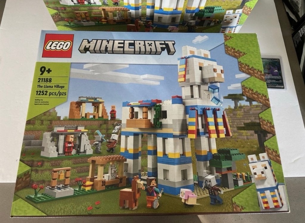 LEGO Minecraft: The Llama Village (21188), Kinderen en Baby's, Speelgoed | Duplo en Lego, Ophalen of Verzenden, Nieuw