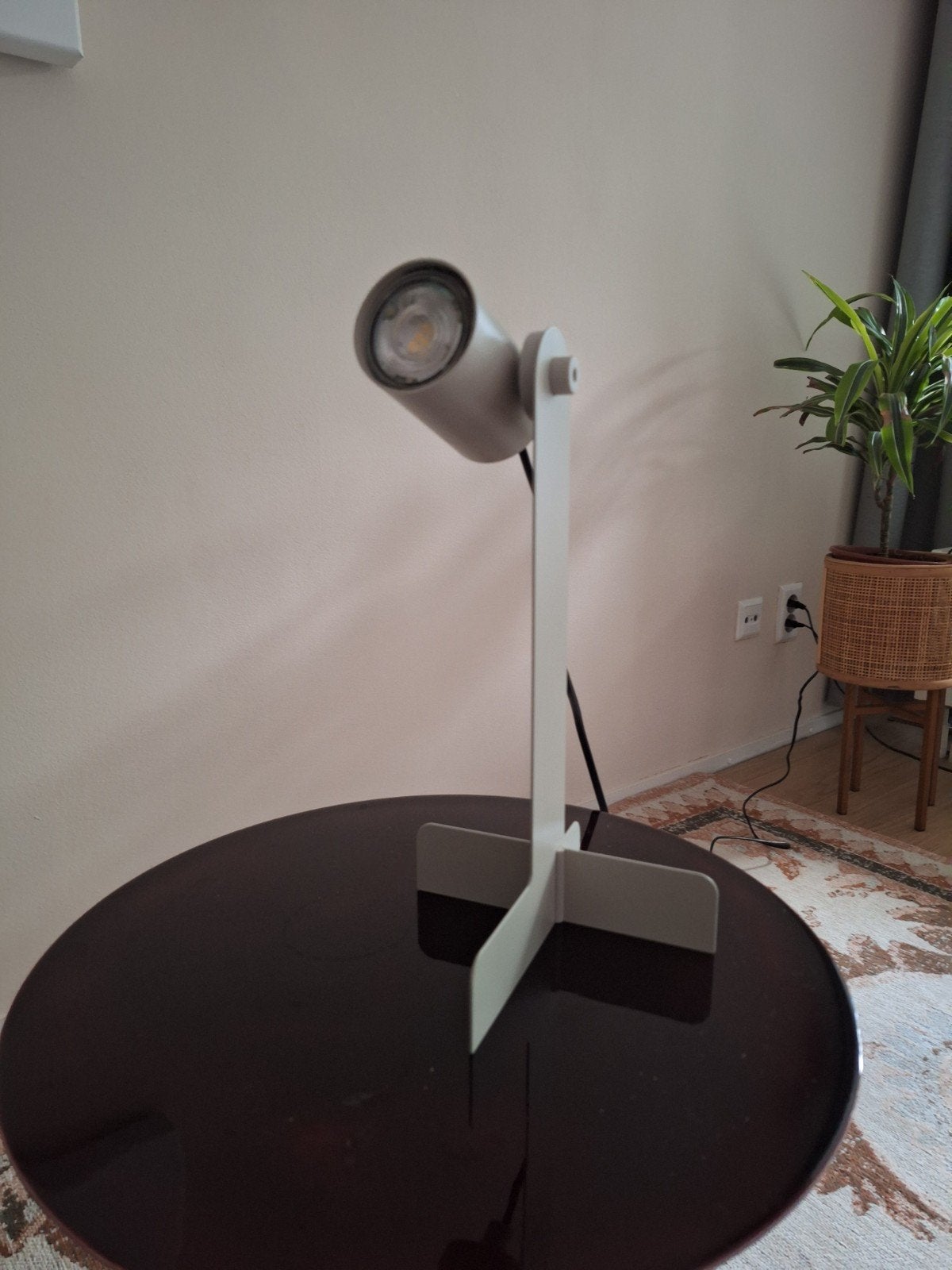 IKEA FLOTTILJ Bureaulamp beige - Zgan, Bureaulamp, Verstelbaar, Wit, Ophalen of Verzenden