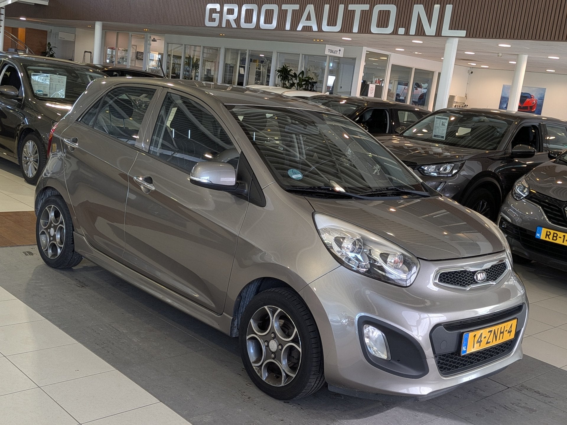Kia Picanto 1.0 CVVT Design Edition MOTOR ROOKT Airco, Stuur, Voorwielaandrijving, Euro 5, Stof, Gebruikt