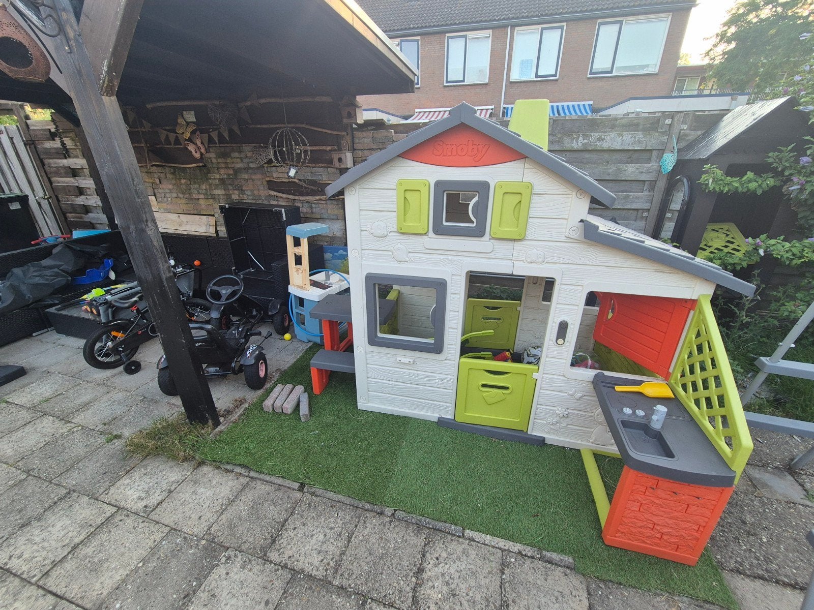 Smoby Speelhuis met Keuken en Picknicktafel, Ophalen, Zo goed als nieuw, Kunststof