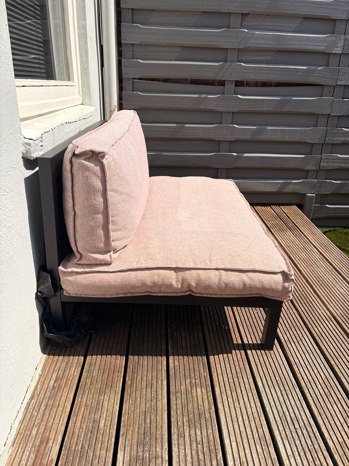 Karwei palletbank met zwart stalen frame, Overige materialen, Gebruikt, Loungeset, Bank