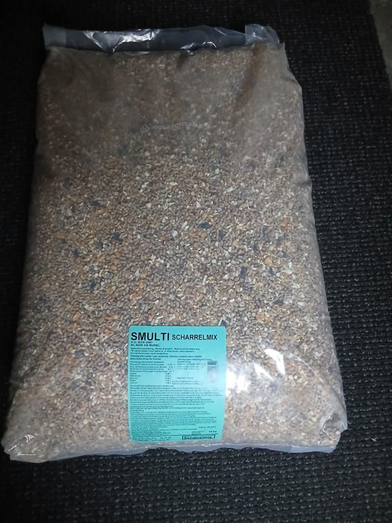 Te koop 25 kg kippenvoer met legkorrel  nieuwe zak, Dieren en Toebehoren, Pluimvee | Toebehoren, Ophalen of Verzenden, Drinken en Voederen