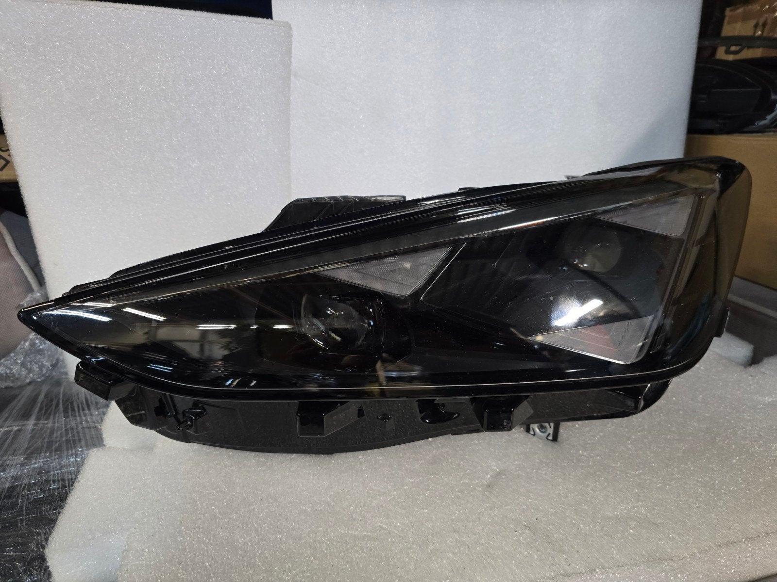 Koplamp Matrix links Cupra Leon 5FA facelift bj 2024-heden, Auto-onderdelen, Verlichting, Gebruikt, Martorell, Ophalen of Verzenden