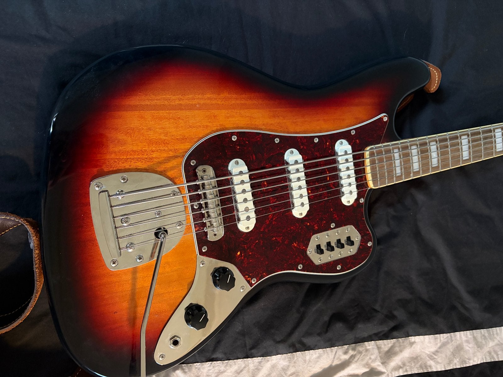 Squier Bass VI Classic Vibe, Ophalen, Zo goed als nieuw