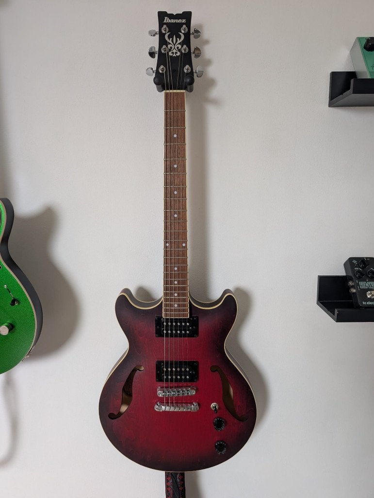 Ibanez Artcore Guitar in Sunburst Red Flat (AM53-SRF), Muziek en Instrumenten, Ophalen, Zo goed als nieuw, Semi-solid body, Ibanez