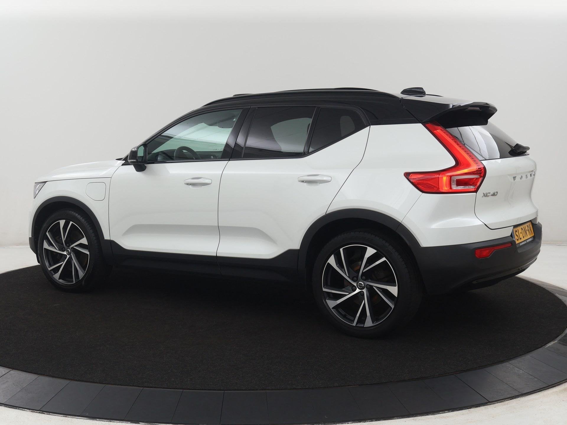 Volvo XC40 T5 R-Design Recharge Plug-In | SOH 90,7% | Panora, Auto's, Stof, Gebruikt, Euro 6, 1712 kg