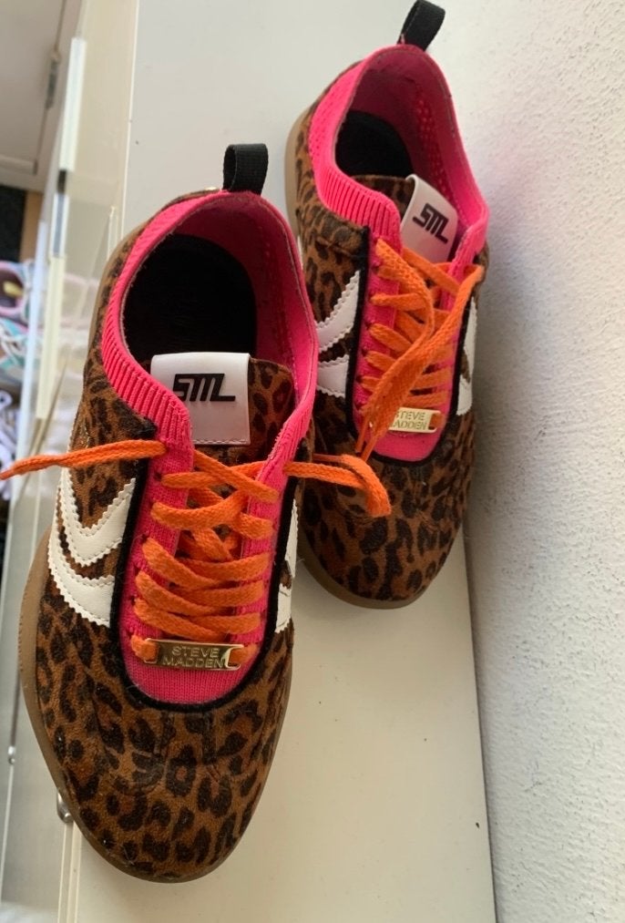Steve Madden sneakers met luipaardprint en roze details, Bruin, Ophalen of Verzenden, Sneakers of Gympen, Zo goed als nieuw