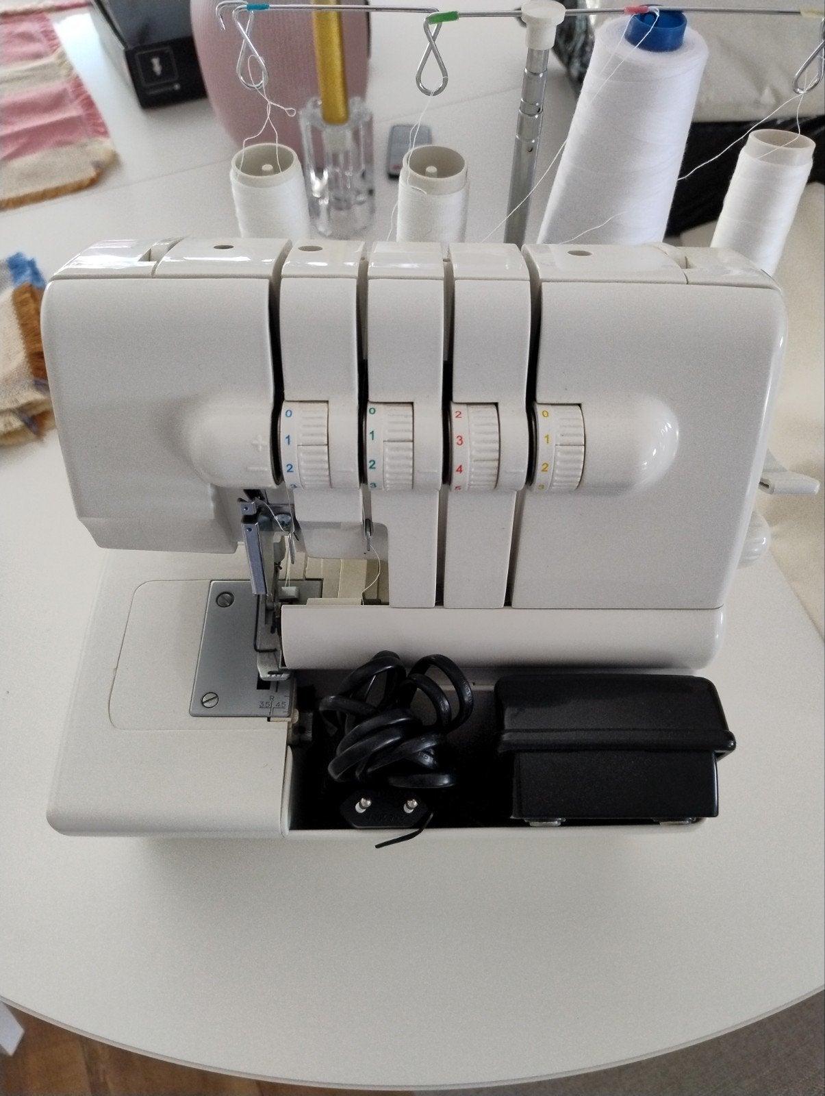 Silvercrest Lockmachine - Zo goed als nieuw, Hobby en Vrije tijd, Naaimachines en Toebehoren, Ophalen, Zo goed als nieuw, Lockmachine