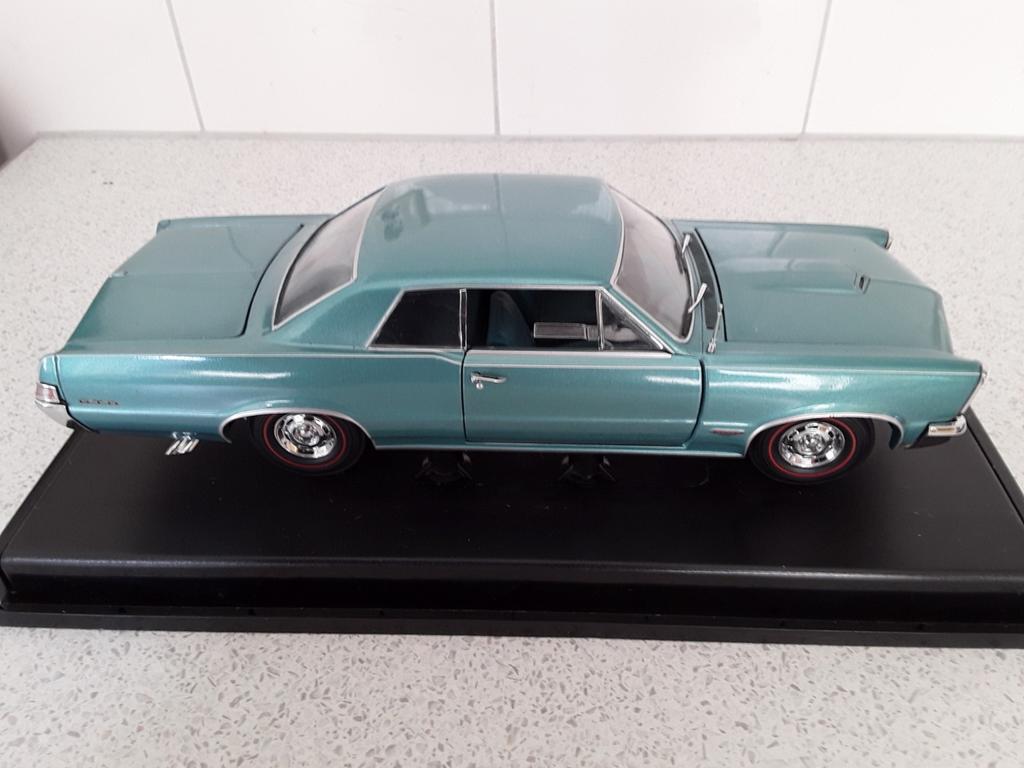 Sun Star modelauto 1 op 18 Pontiac, Ophalen of Verzenden, Zo goed als nieuw