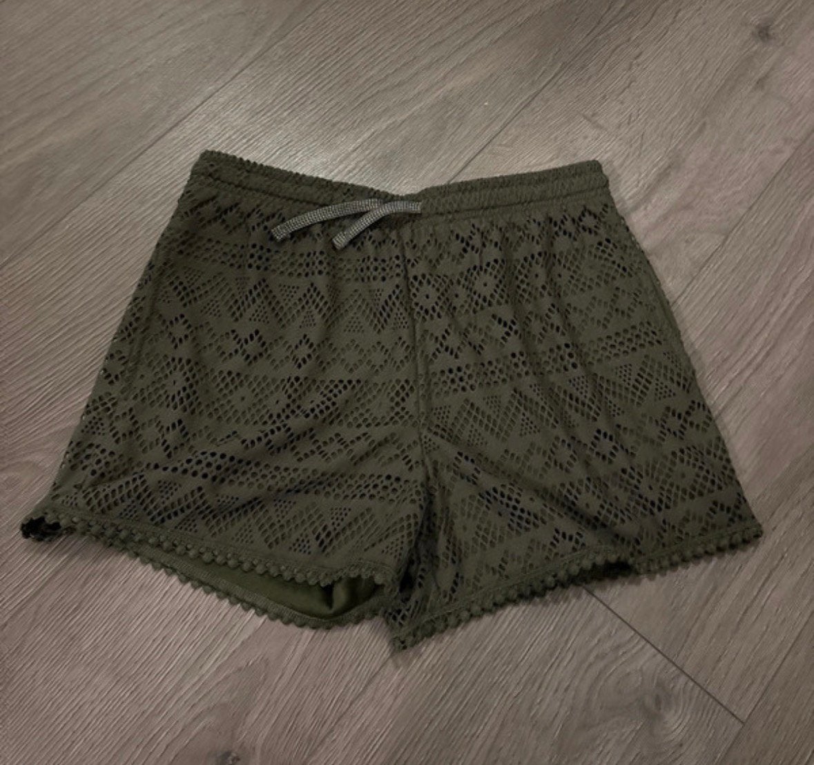 Korte broek zomer maat XS cl essentials, Kleding | Dames, Broeken en Pantalons, Kort, Verzenden, Nieuw, Maat 34 (XS) of kleiner