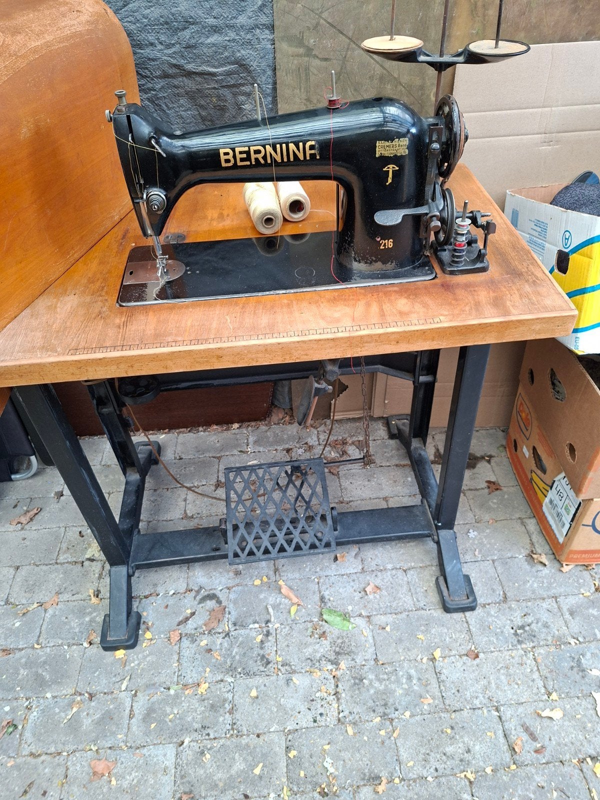 Vintage Bernina Naaimachine 216 met EREA Transformator, Antiek en Kunst, Antiek | Naaimachines, Ophalen