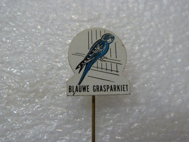 Vintage Speldje Blauwe Grasparkiet, Ophalen of Verzenden, Gebruikt, Dier of Natuur, Speldje of Pin