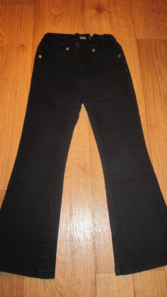 Europe kids zwarte jeans flared broek maat 122-128 en 134., Broek, Gebruikt, Europe Kids, Meisje