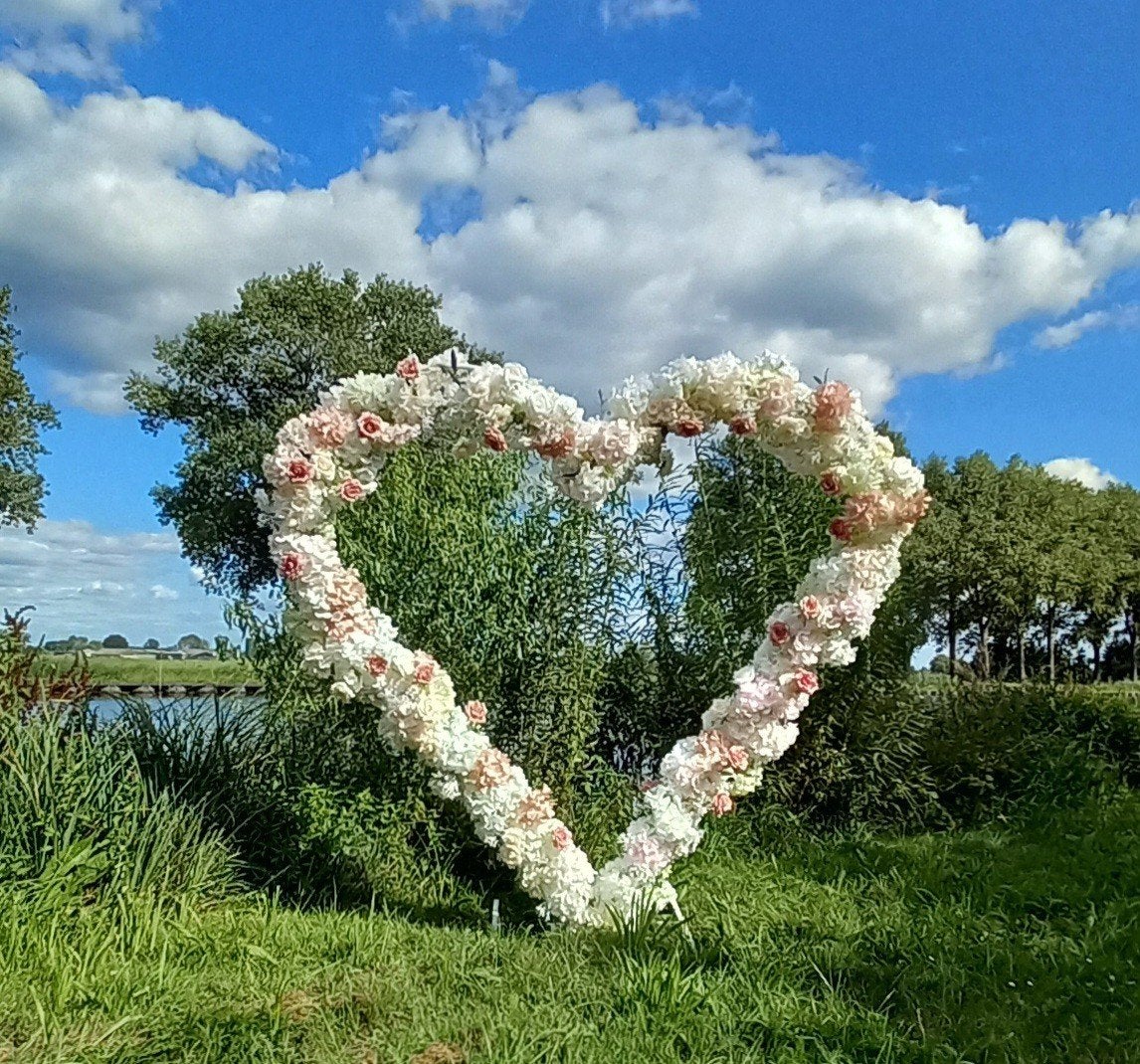 Wit metalen hart backdrop, Ophalen, Nieuw, Metaal, Wit