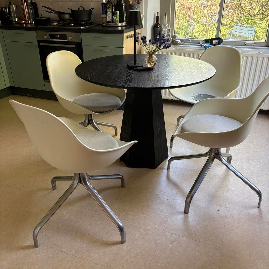3 IKEA SKRUVSTA stoelen, Ophalen, Kunststof, Gebruikt, Overige kleuren
