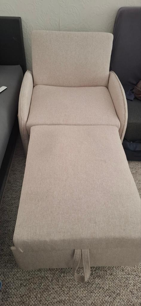 Comfortabele slaapfauteuil / slaapstoel - Beige VANDAAG OPH, Ophalen, Eenpersoons, Beige