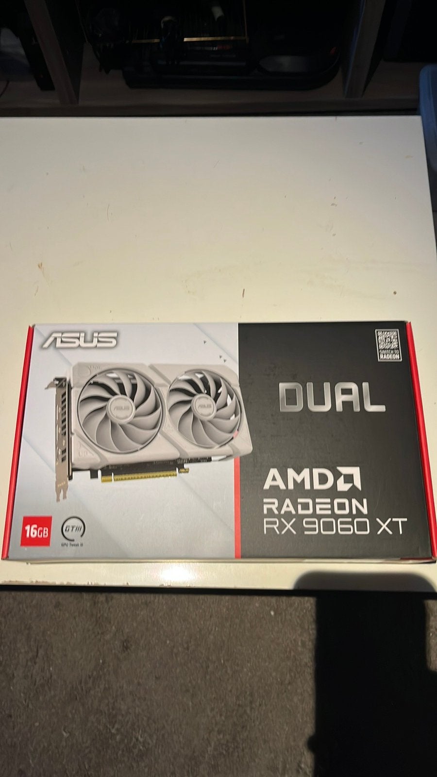 9060xt 16gb met bon heel netjes, doos alles compleet, Computers en Software, Ophalen, Zo goed als nieuw, GDDR6, PCI-Express 4