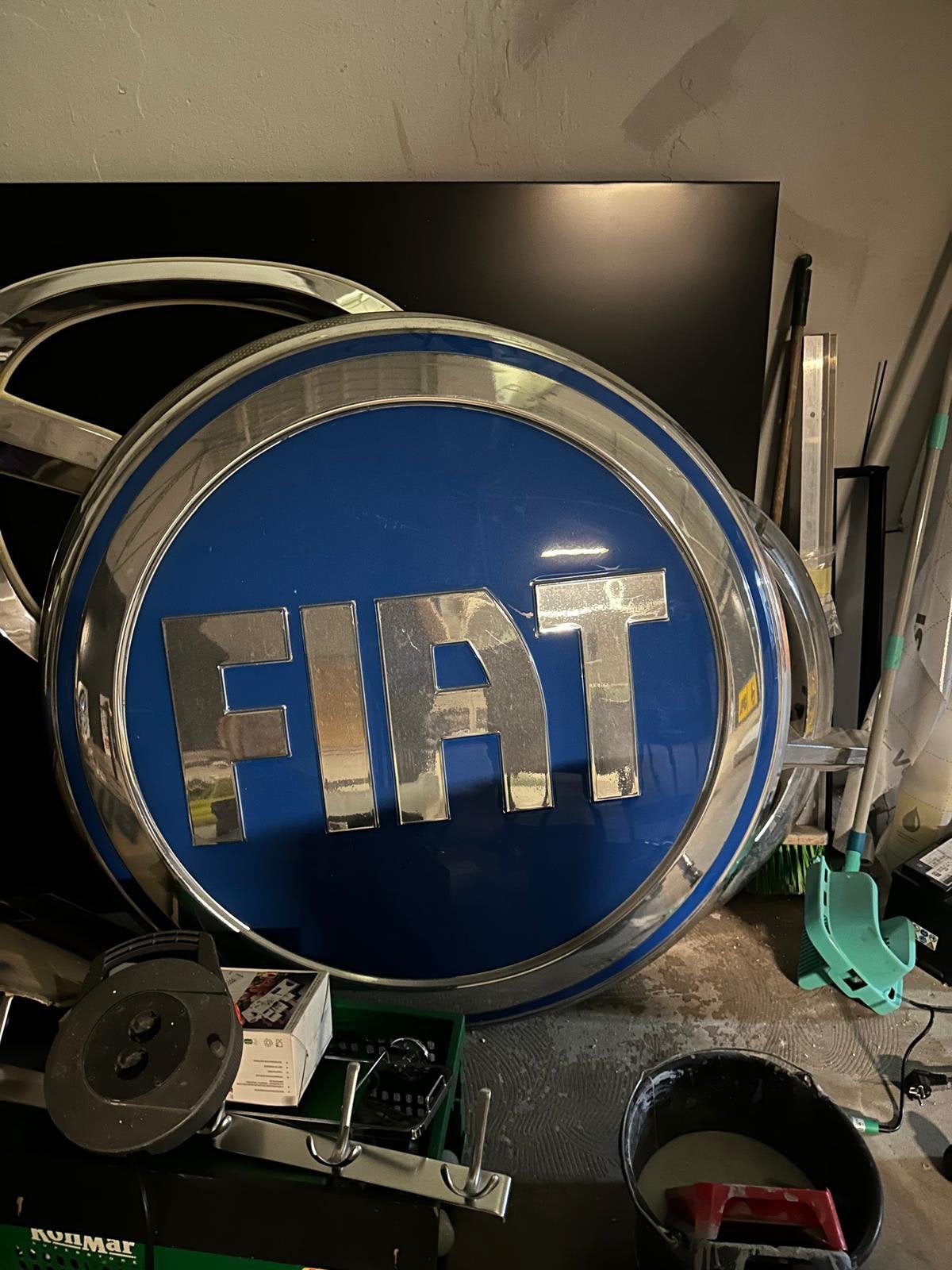 Groot Fiat logo - Reclamebord - Lichtbak, Ophalen of Verzenden, Zo goed als nieuw