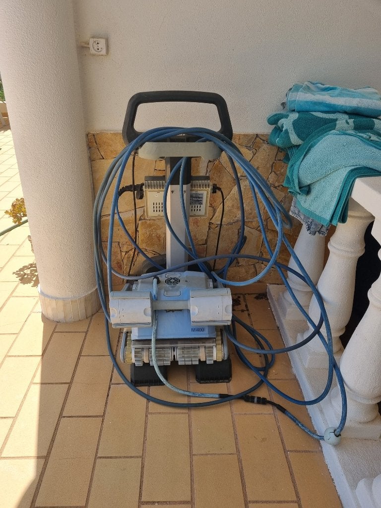 Dolphin Zwembad robot M400, Tuin en Terras, Zwembad-toebehoren, Ophalen, Gebruikt, Reinigingsmiddel
