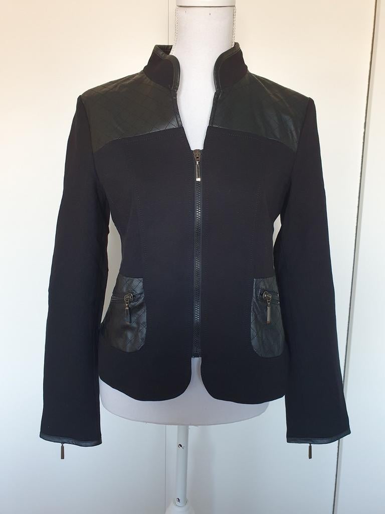 Zwart sjieck jasje van Frank Walder maat 38 met leatherlook., Maat 38/40 (M), Zwart, Ophalen of Verzenden, Zo goed als nieuw