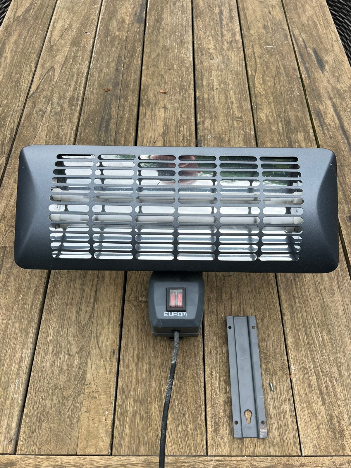 Eurom Q-time 2000 met wandbeugel, Ophalen of Verzenden, Gebruikt, Elektrisch, Wand