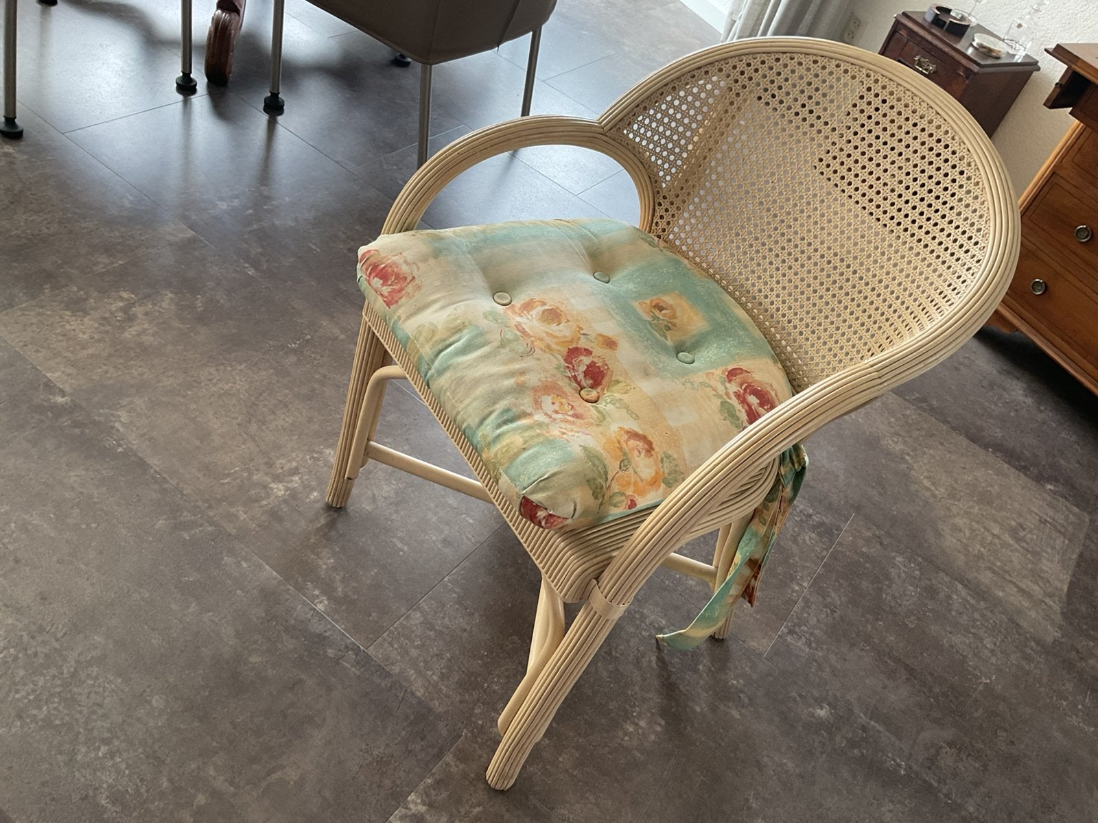 Rotan Stoel met Kussen, Ophalen, Gebruikt, Riet of Rotan, Eén