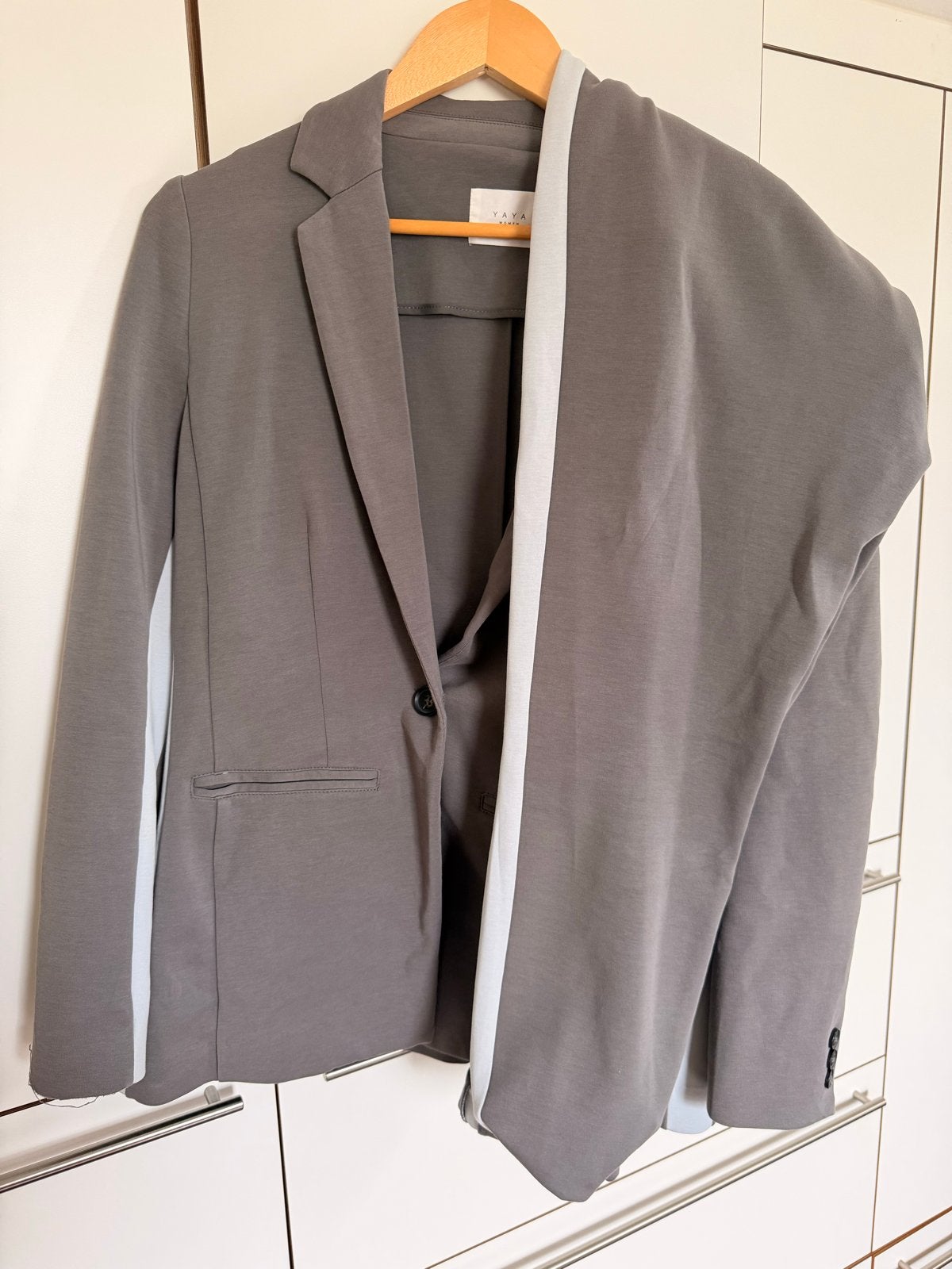 YAYA Dames Blazer en Broek Set - Maat 38/40 (M), Maat 38/40 (M), Ophalen of Verzenden, Zo goed als nieuw, Grijs