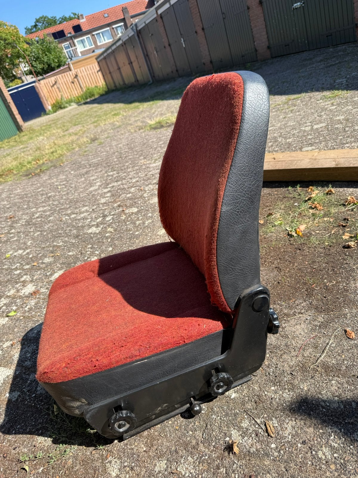 Autostoelen mercedes dudo 1975, Ophalen