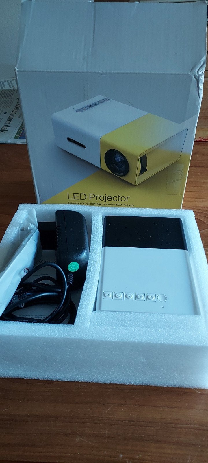 mini Led projector, Ophalen of Verzenden, Gebruikt, LED